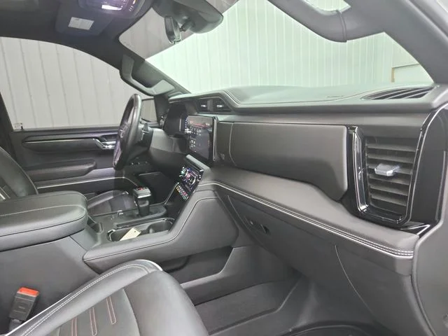 Used 2023 White GMC AT4X image 40