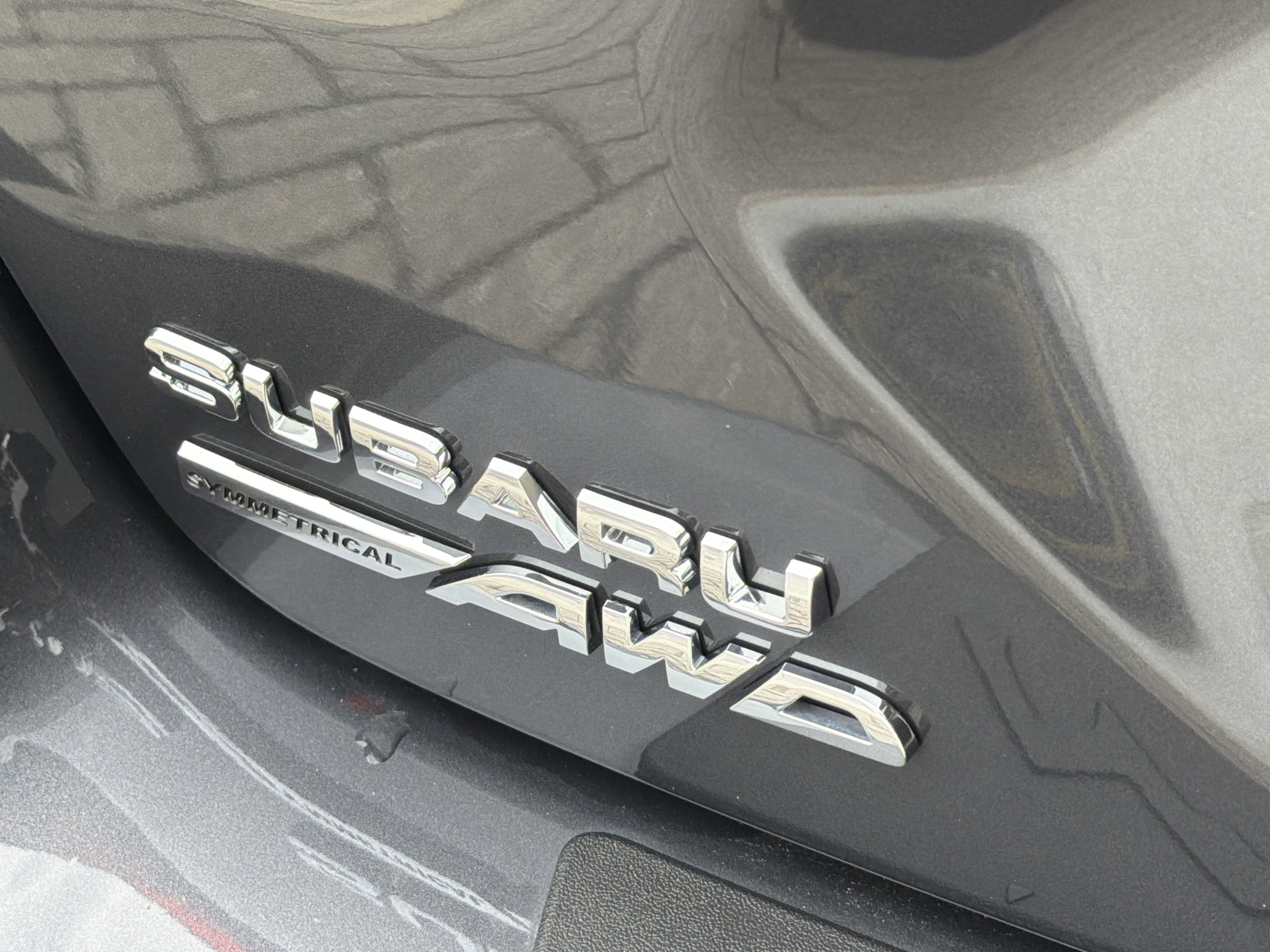 Certified Used 2025 Magnetite Gray Metallic/Crystal Black Silica Subaru Limited image 13