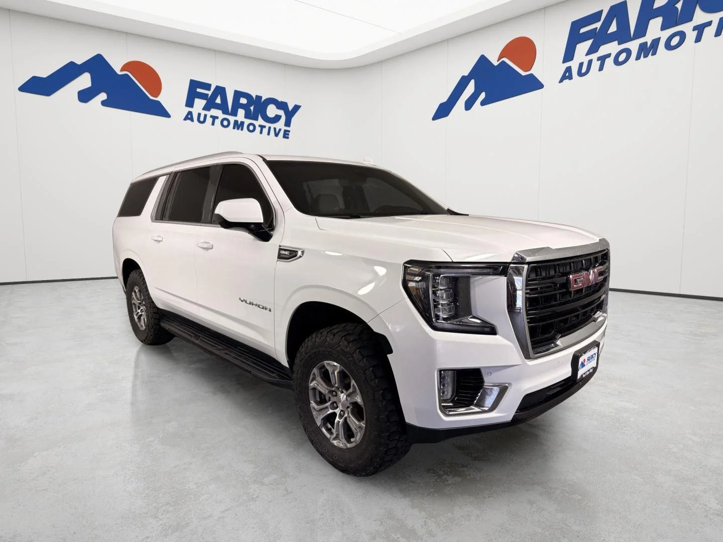 Used 2022 Summit White GMC SLE image 10