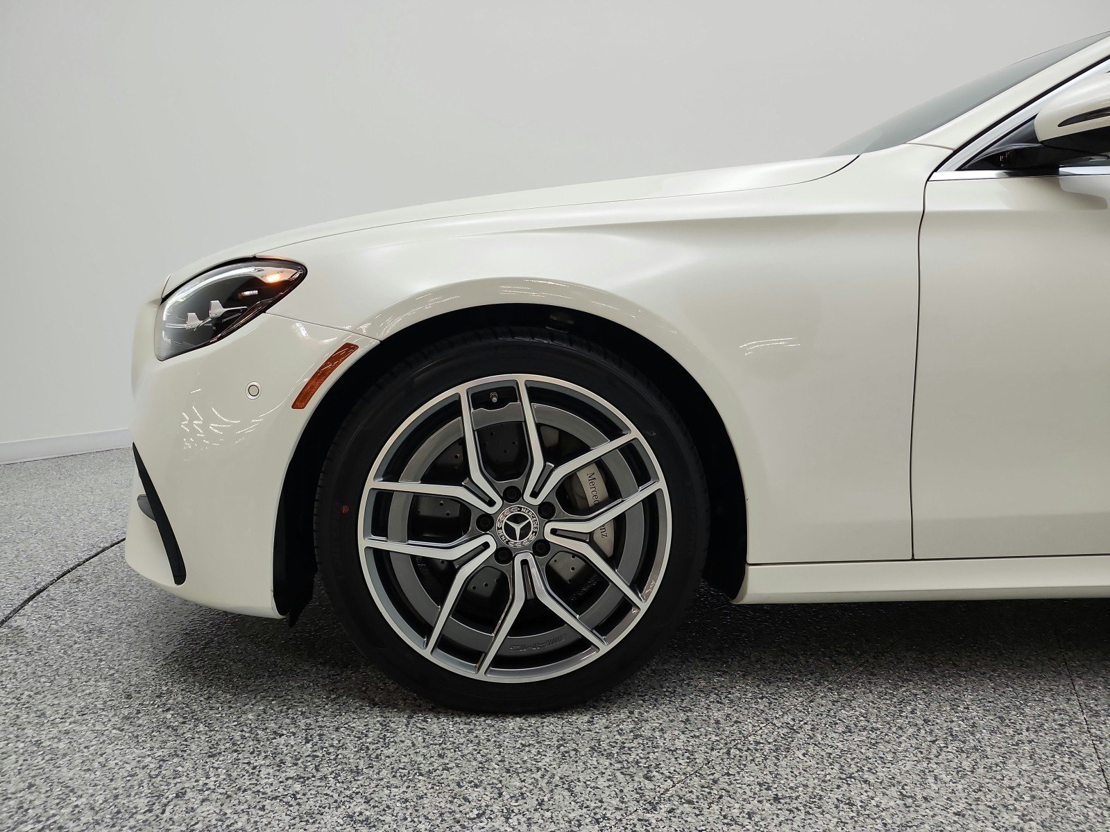 Used 2022 MANUFAKTUR Diamond White Mercedes-Benz E 350 RWD Sedan image 22