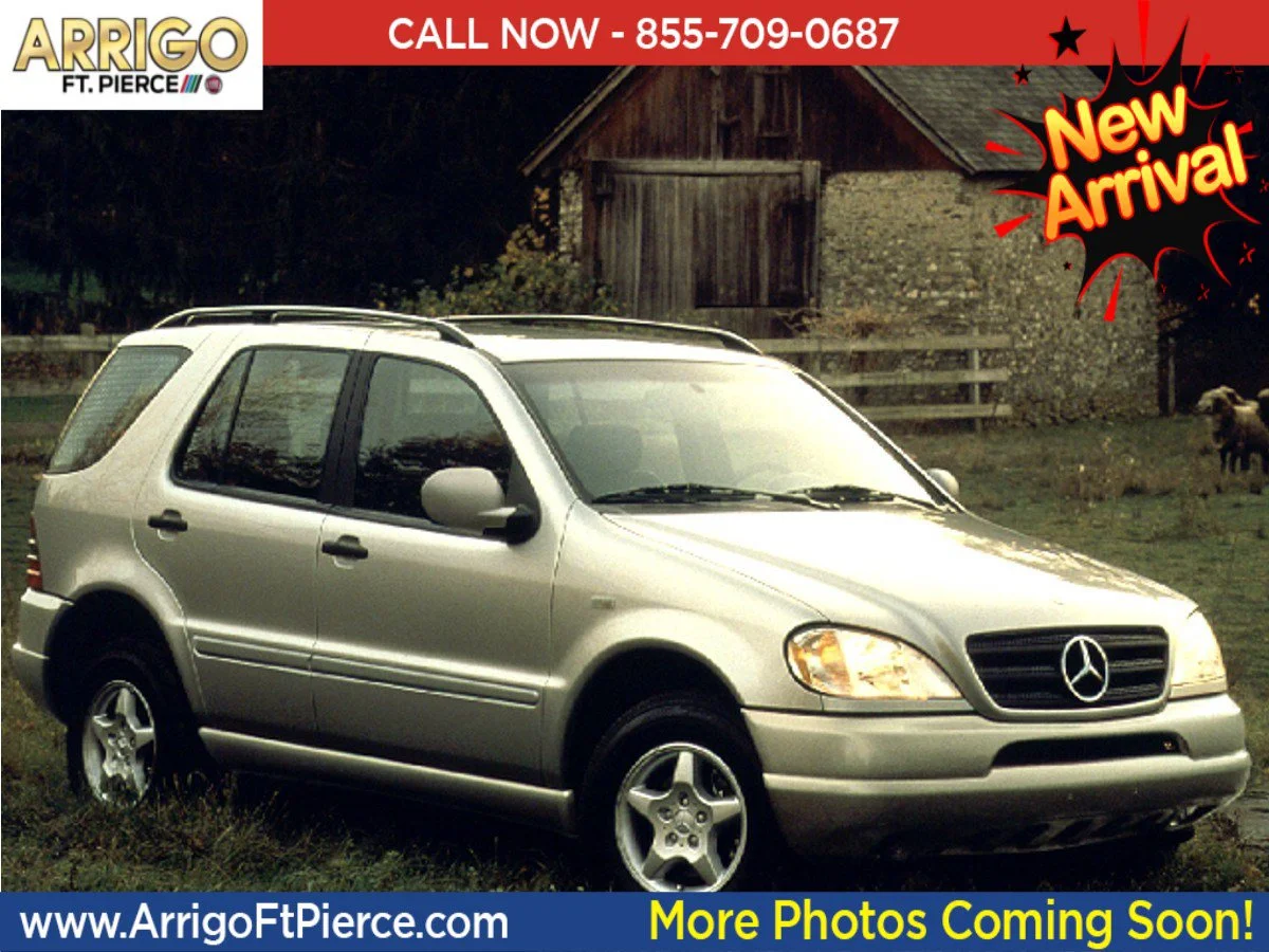 2000 Mercedes-Benz M-Class ML320's photo
