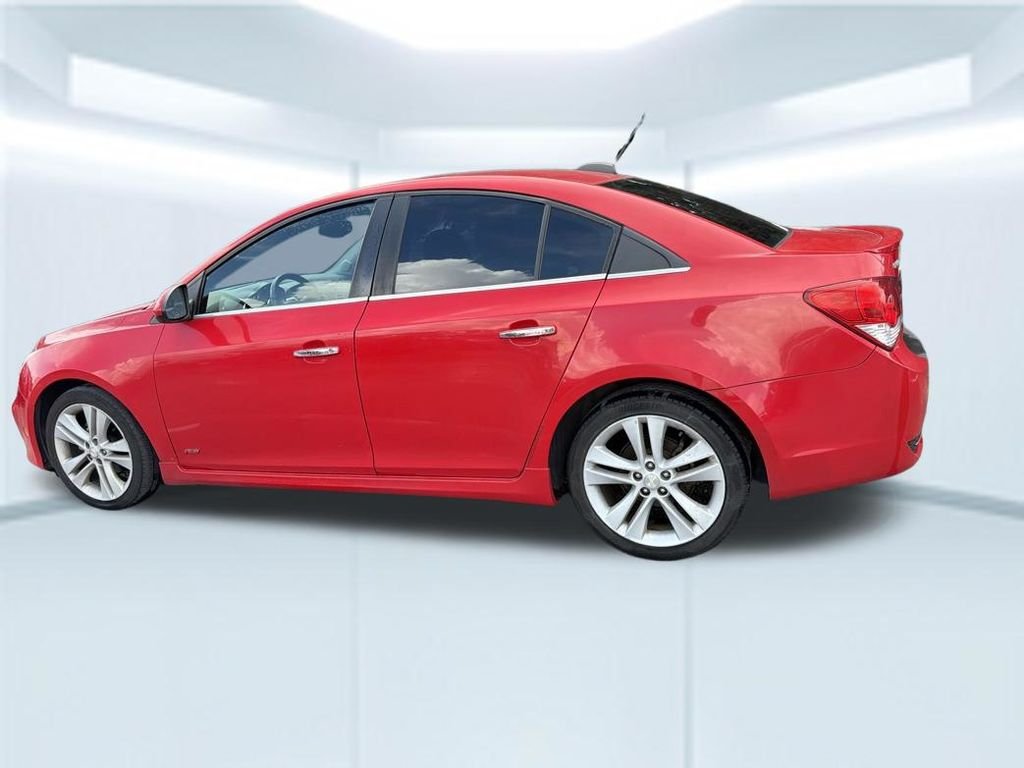 Used 2015 Red Chevrolet LTZ image 13