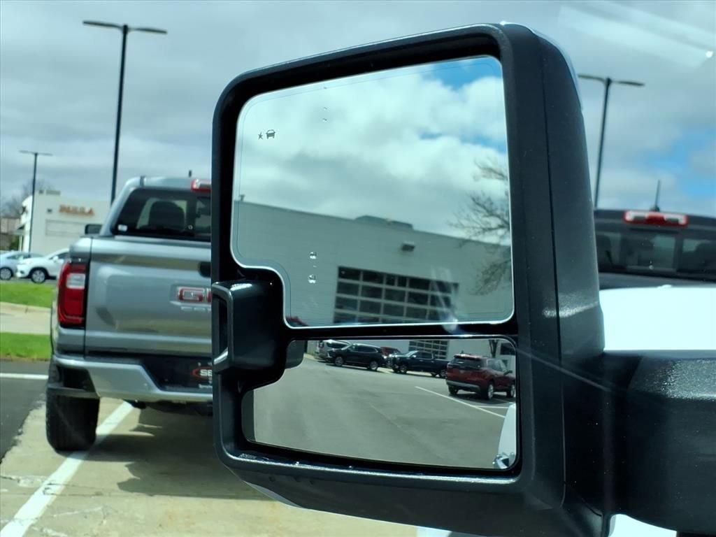 2026 GMC Sierra 2500HD SLT - Photo 12