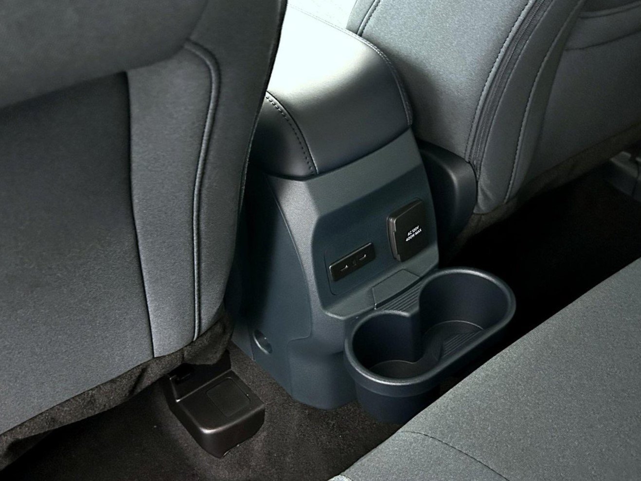 New 2026 Shadow Black Ford XLT image 21