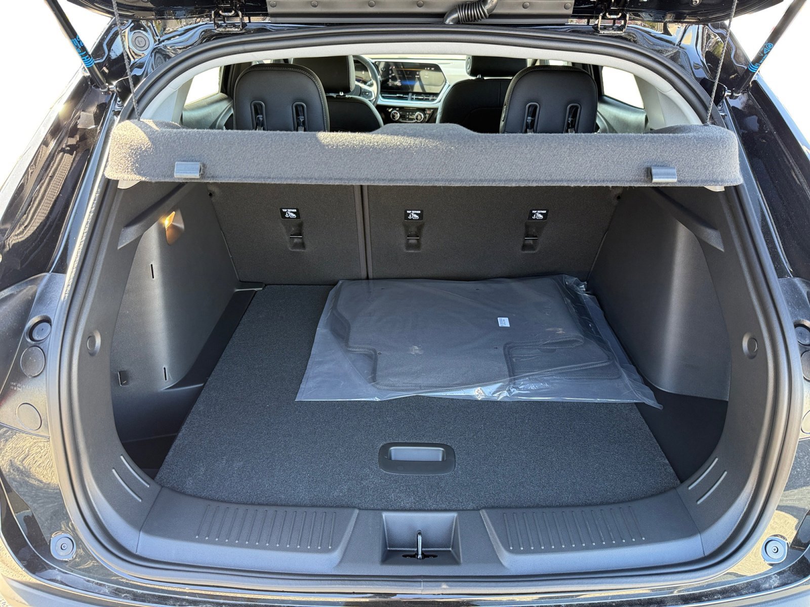 New 2026 Mosaic Black Metallic Chevrolet LT image 17