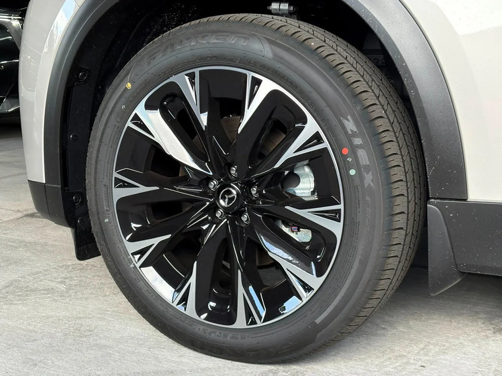 2025 Mazda CX-90 Premium Plus Package - Photo 7