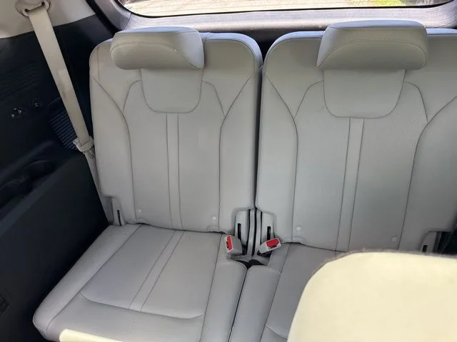 Used 2023 White Kia SX image 21