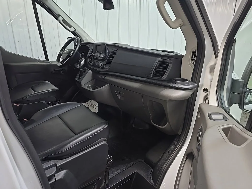 Used 2025 White Ford Base image 17