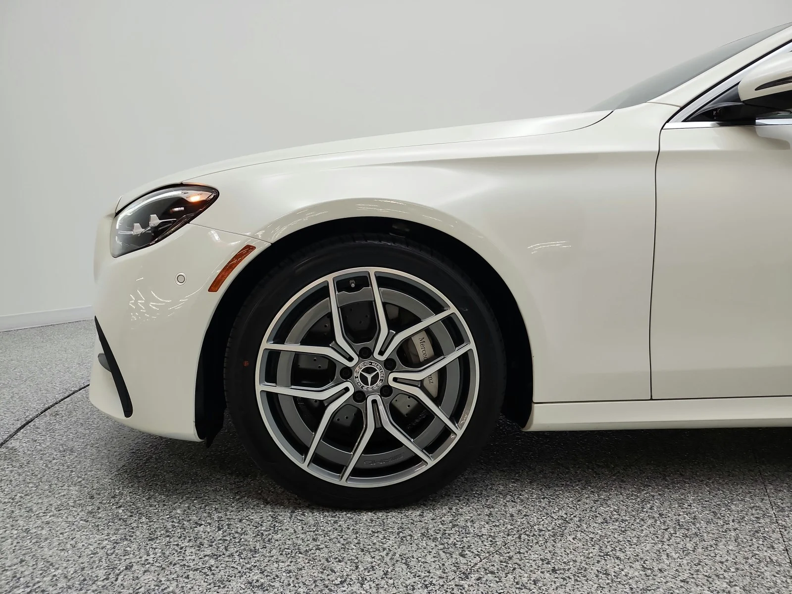 Used 2022 MANUFAKTUR Diamond White Mercedes-Benz E 350 RWD Sedan image 22