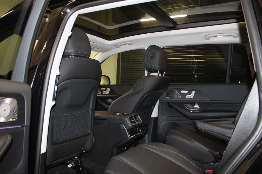 Used 2025 Black Mercedes-Benz GLS 450 image 39