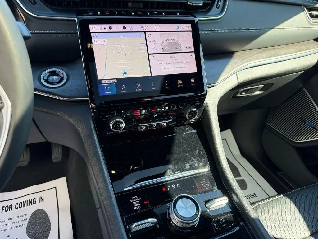 2024 Jeep Grand Cherokee Overland 4xe - Photo 4