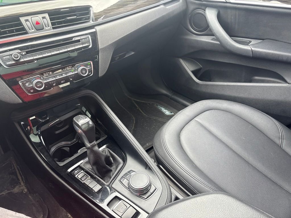 Used 2016 Jet Black BMW xDrive28i image 19