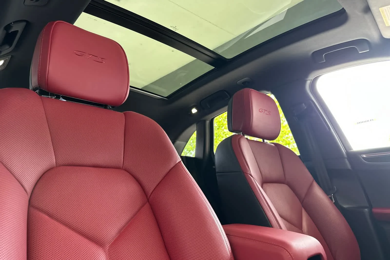 Used 2023  Porsche GTS image 18