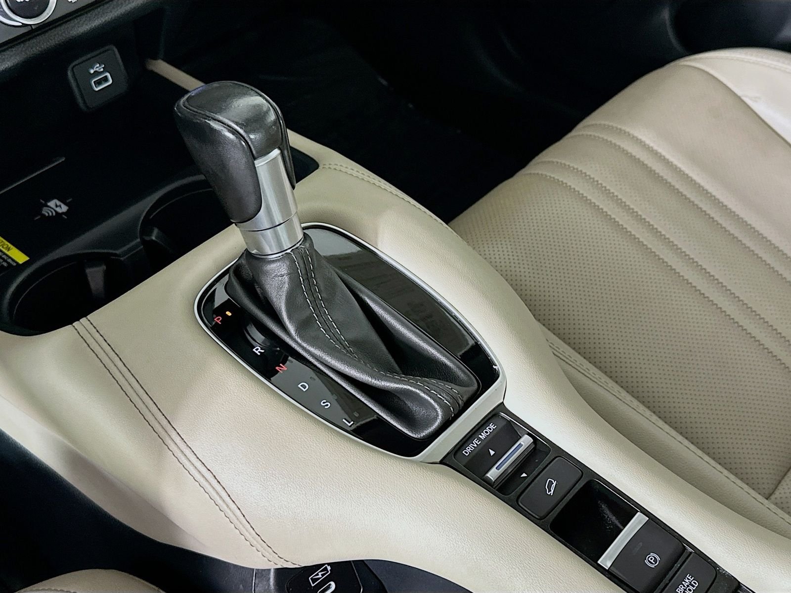 Used 2024 Blue Honda EX-L image 17