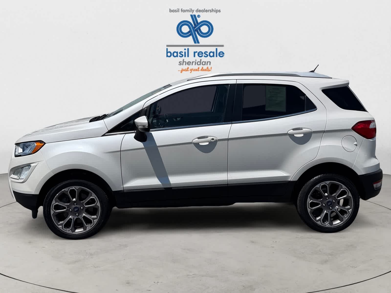 Used 2020 White Platinum Metallic Tri-Coat Ford Titanium image 3