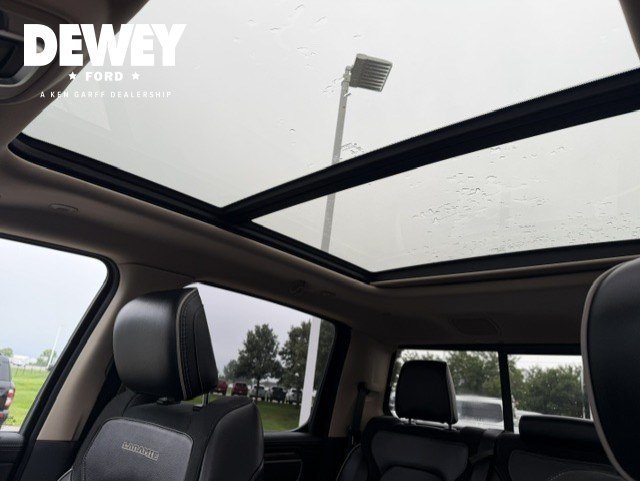 Used 2019 Diamond Black Ram Laramie image 22
