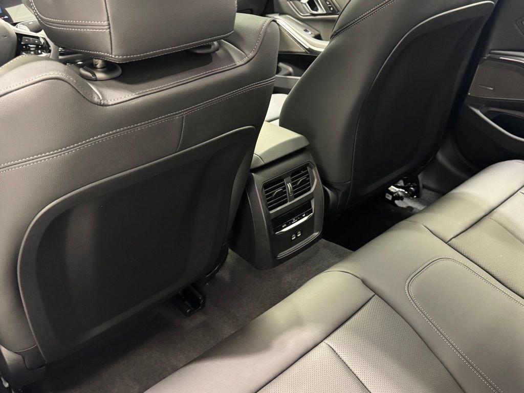 Used 2026 Alpine White BMW 330i xDrive image 22