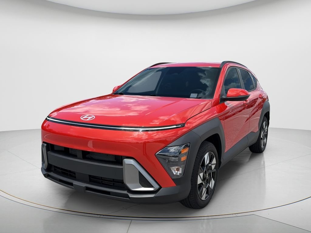 Used 2025 Orange Hyundai SEL image 1