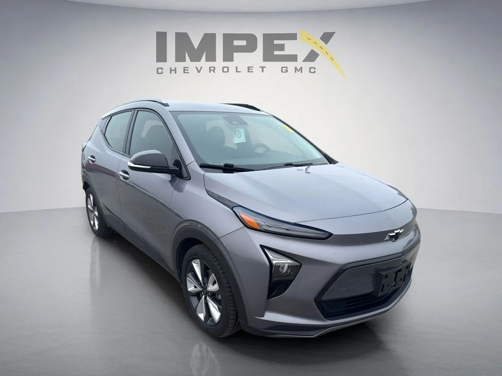 Used 2022 Gray Chevrolet LT image 7