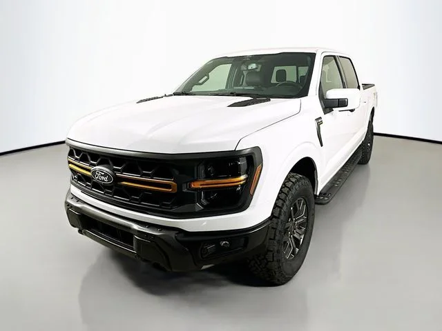 New 2026 Oxford White Ford Tremor image 3