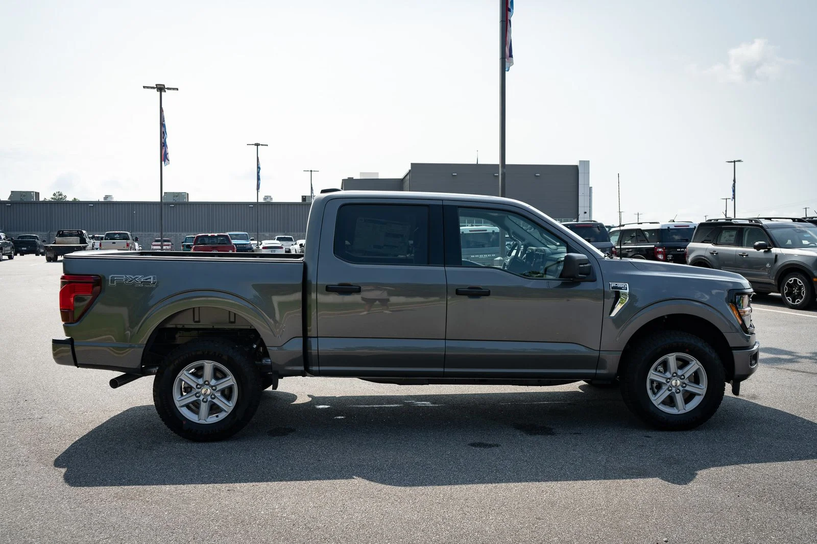 New 2026 Carbonized Gray Metallic Ford XLT image 11