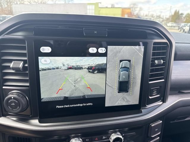 Used 2025 Iconic Silver Metallic Ford Lariat image 24