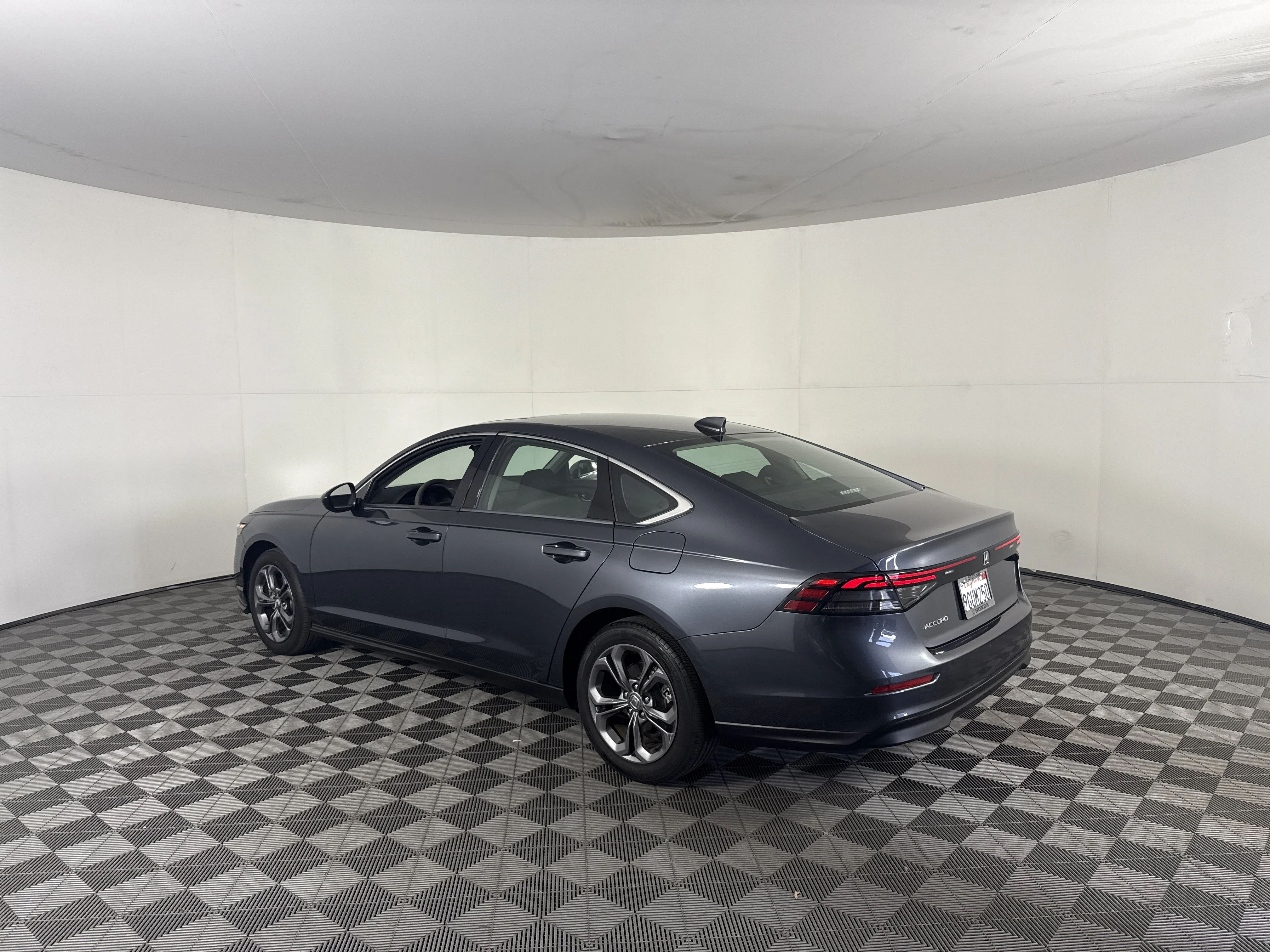2023 Honda Accord EX - Photo 6