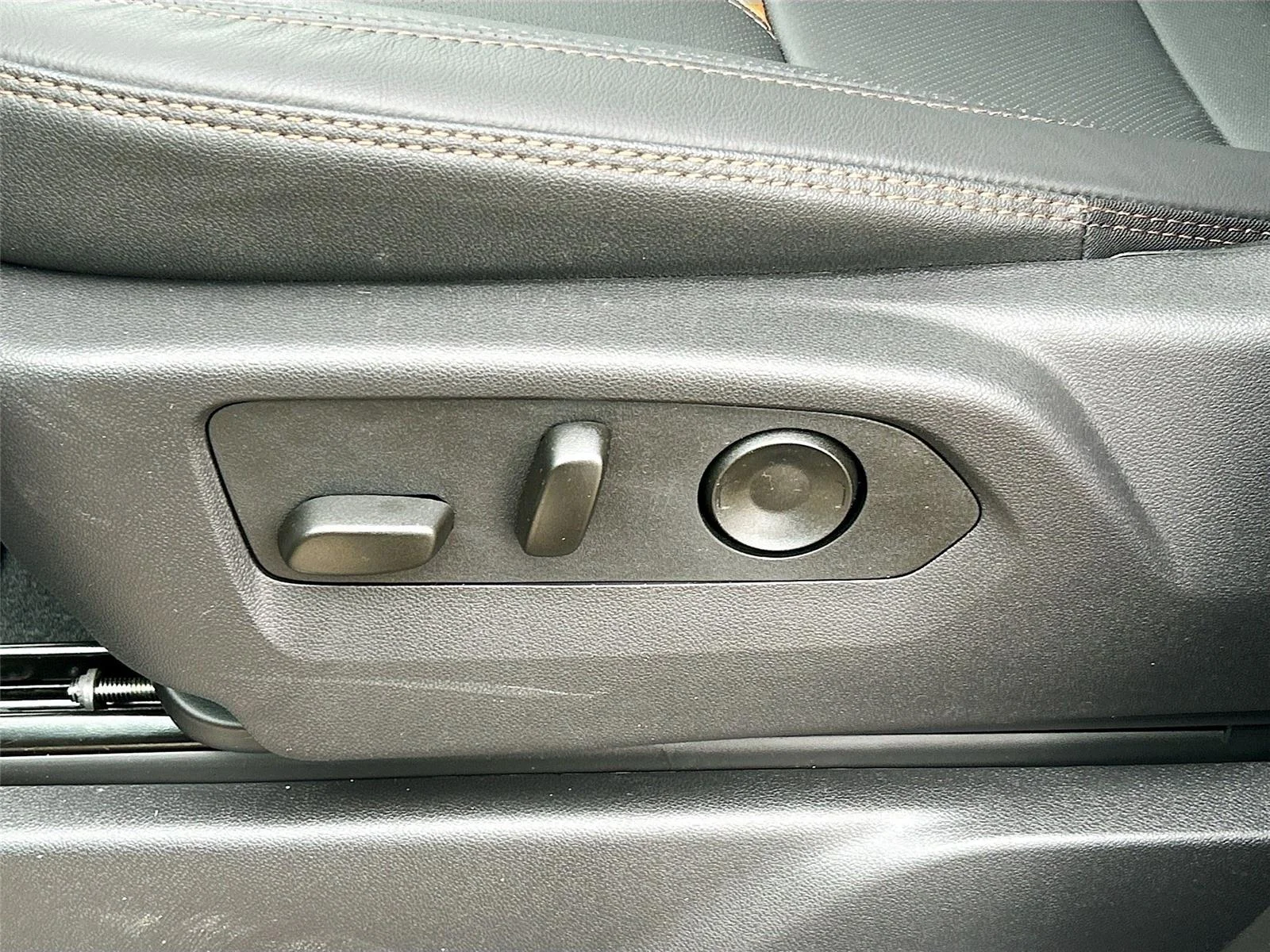 2026 GMC Sierra 3500HD AT4 - Photo 19