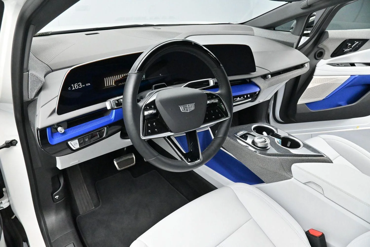 Used 2025 Crystal White Tricoat Cadillac Sport 1 image 16