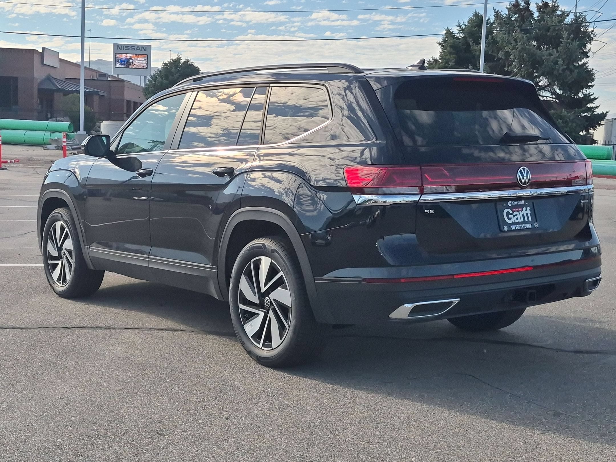 New 2026 Deep Black Pearl Volkswagen 2.0T SE w/Technology image 5