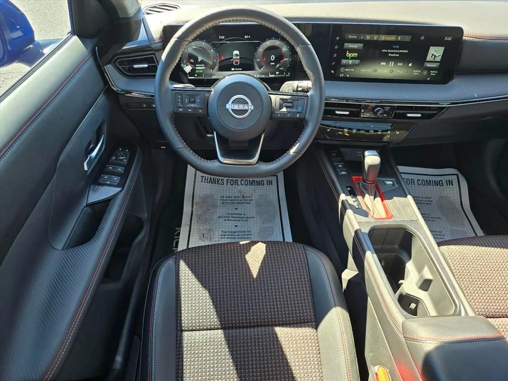 Used 2025 Blue Nissan SR image 3