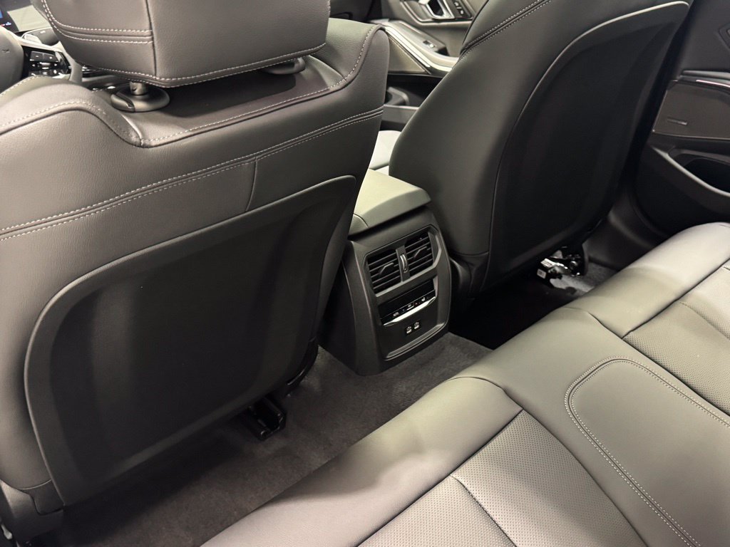 2026 BMW 3 Series 330i - Photo 22