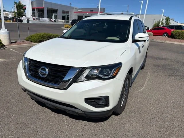 Used 2018 Pearl White Nissan SL image 5