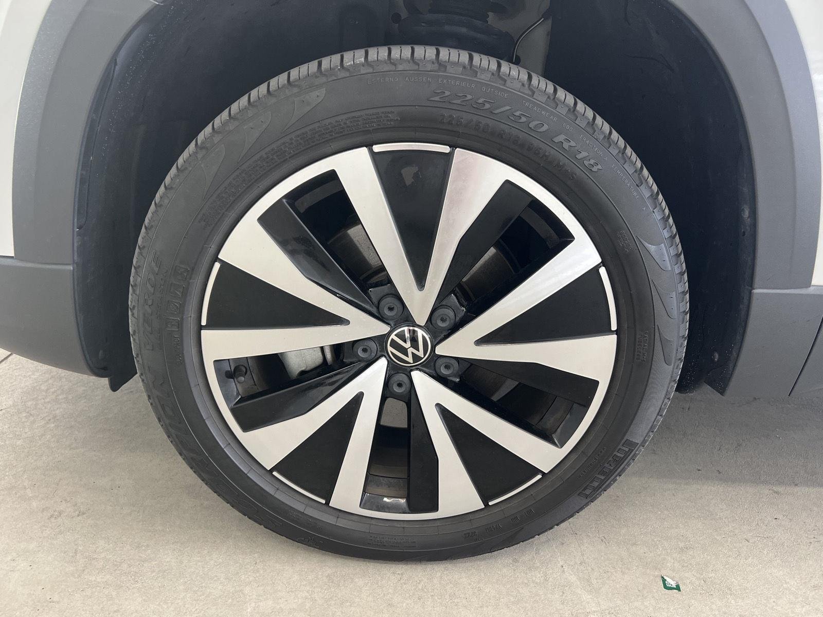 2023 Volkswagen Taos SE - Photo 7