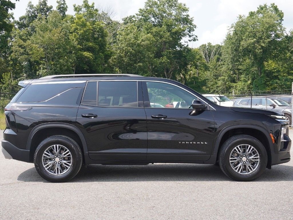 Used 2025 Black Chevrolet LT image 22