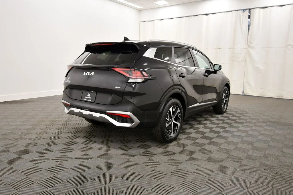 Certified Used 2024  Kia EX image 8
