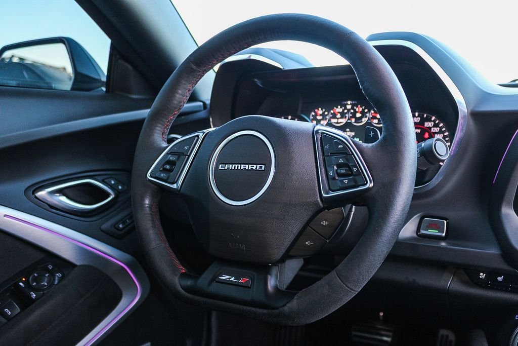 Used 2018 Black Chevrolet ZL1 image 16