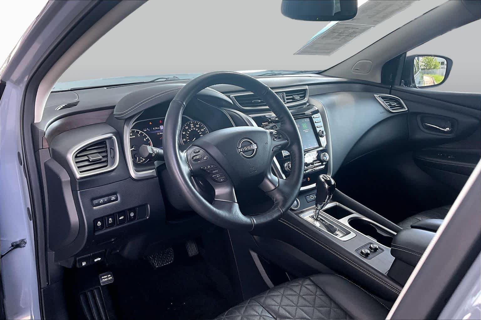 Used 2023 Boulder Gray Pearl Nissan Platinum image 18