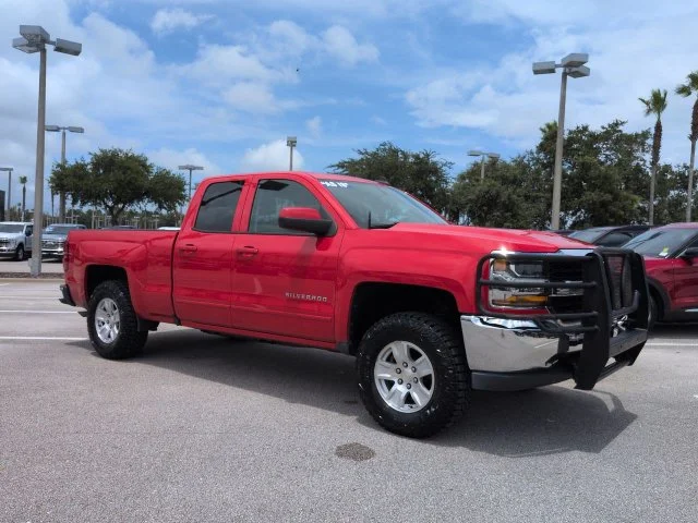 Used 2018 Red Chevrolet LT image 2