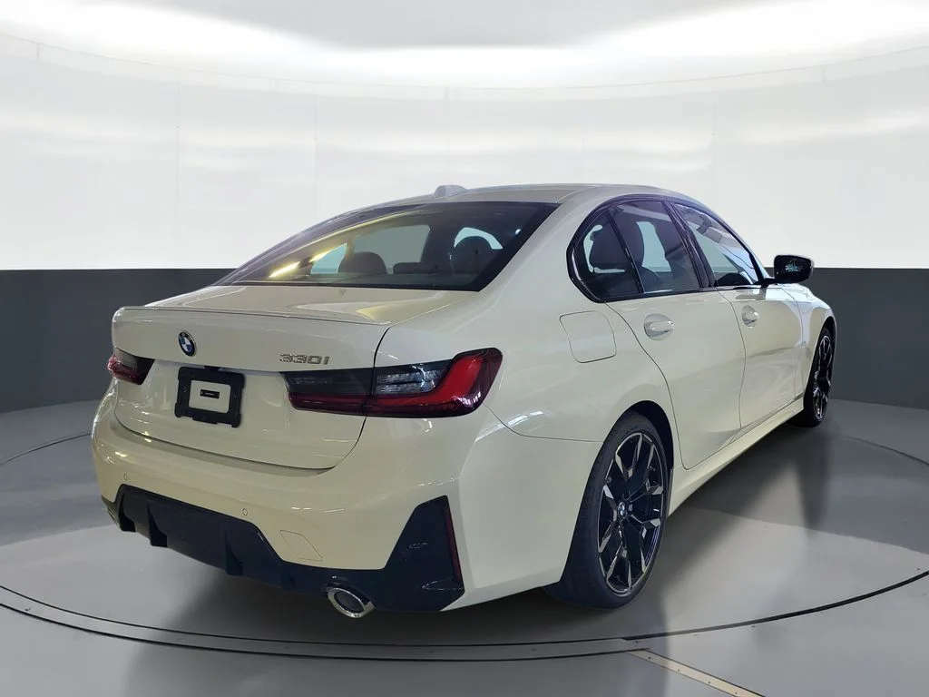 Used 2026 White BMW 330i image 3