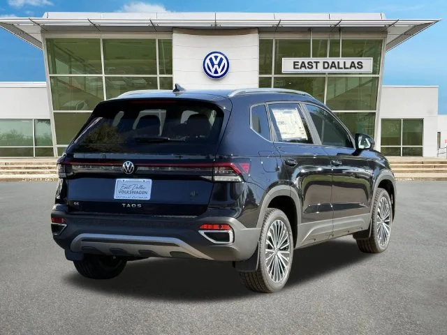 New 2026 Black Volkswagen 1.5T SE image 3