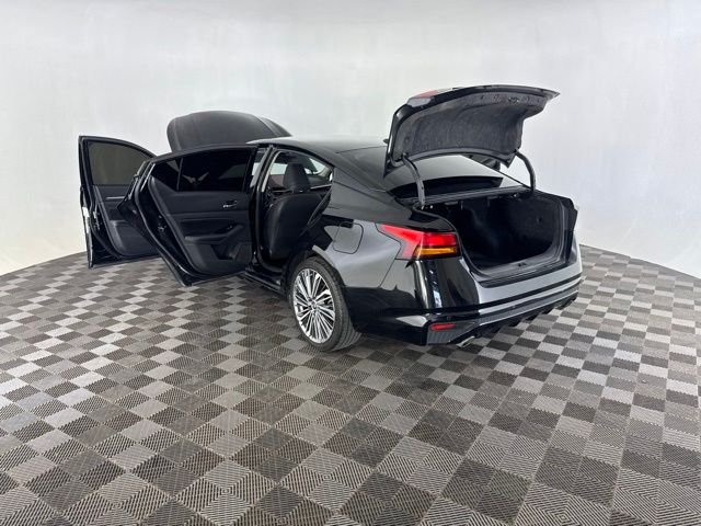 Used 2023 Black Nissan 2.5 SL image 20
