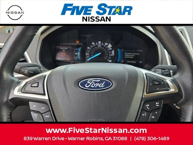 Used 2023 Silver Ford SEL image 24