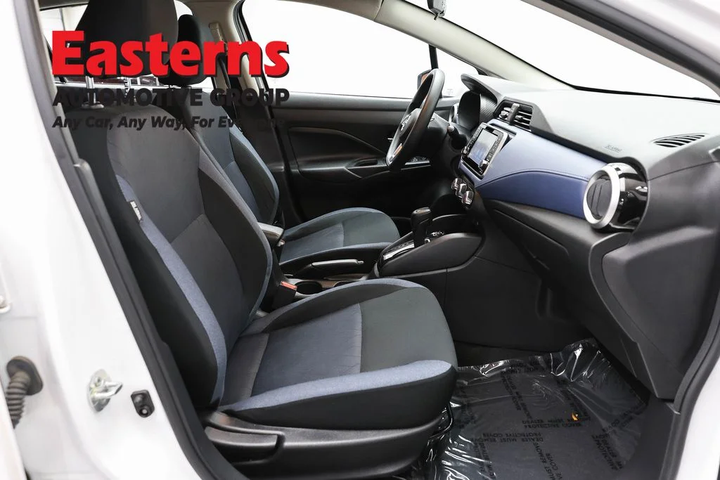 Used 2023 White Nissan 1.6 SV image 24