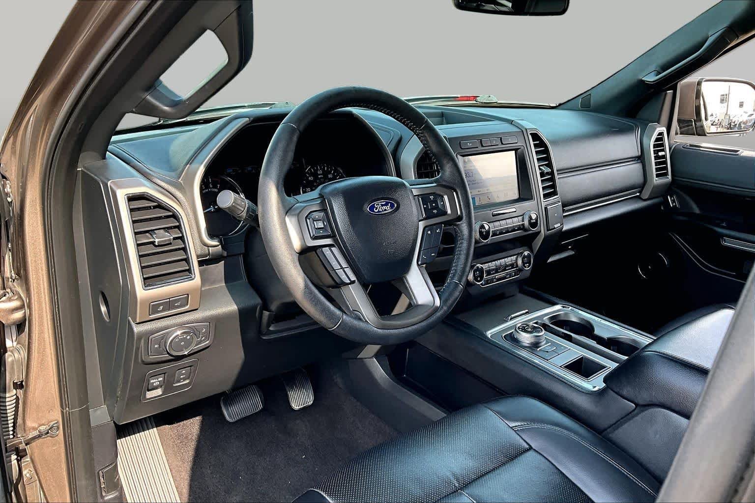 Used 2019 Stone Gray Metallic Ford XLT image 34
