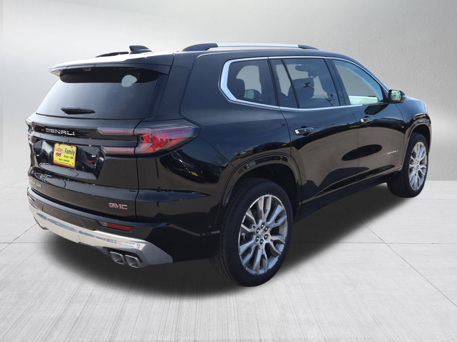 2026 GMC Acadia Denali - Photo 7