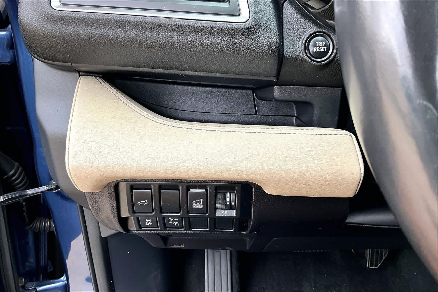Used 2019 Abyss Blue Pearl Subaru Touring image 32