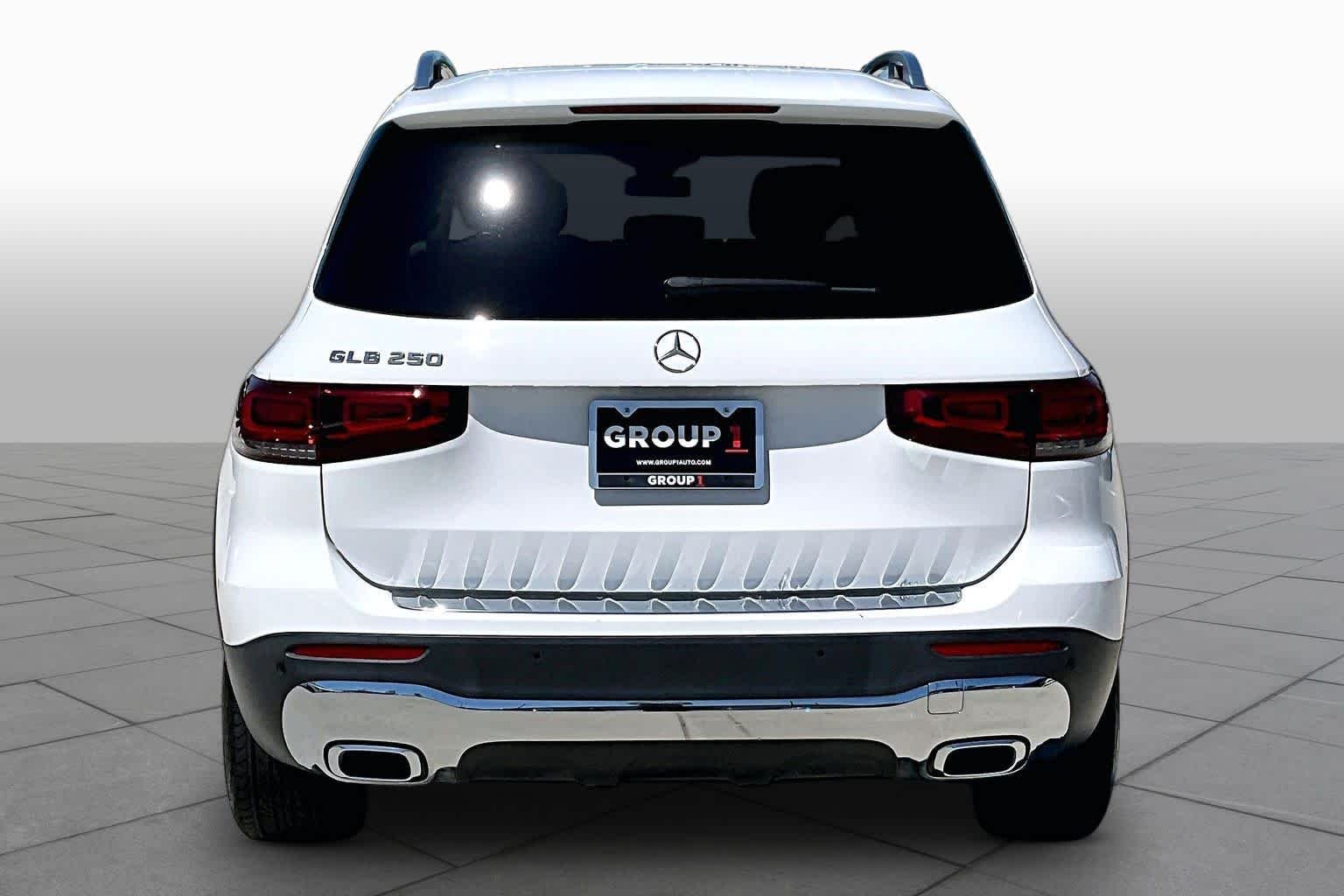 Used 2023 Polar White Mercedes-Benz GLB 250 image 5