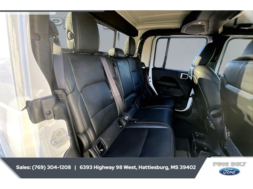Used 2025 Bright White Clearcoat Jeep High Tide image 21