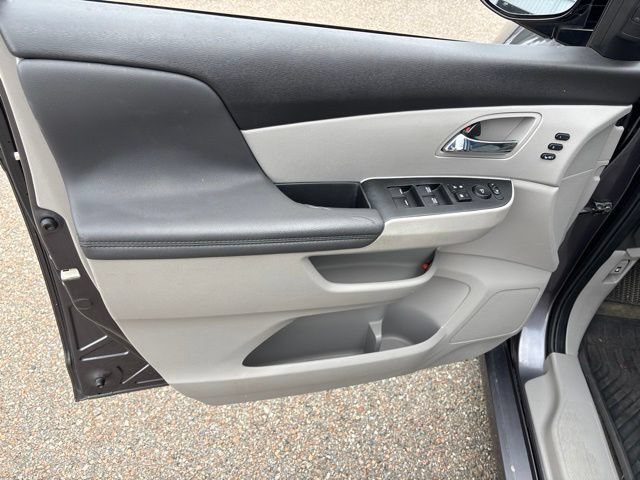 Used 2015 Modern Steel Metallic Honda Touring Elite image 14